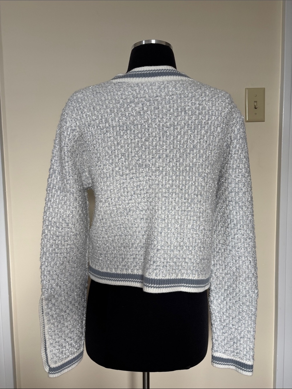 Chunky Cropped Blazer Cardigan Metal Buttons in Light Blue and White Like New - Picture 7 of 15